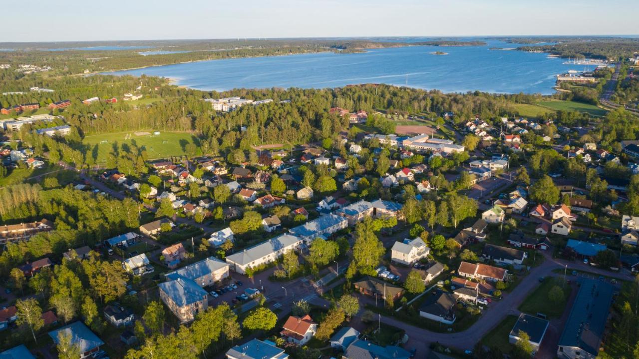 Strandnaes Hotell Мариехамн Экстерьер фото